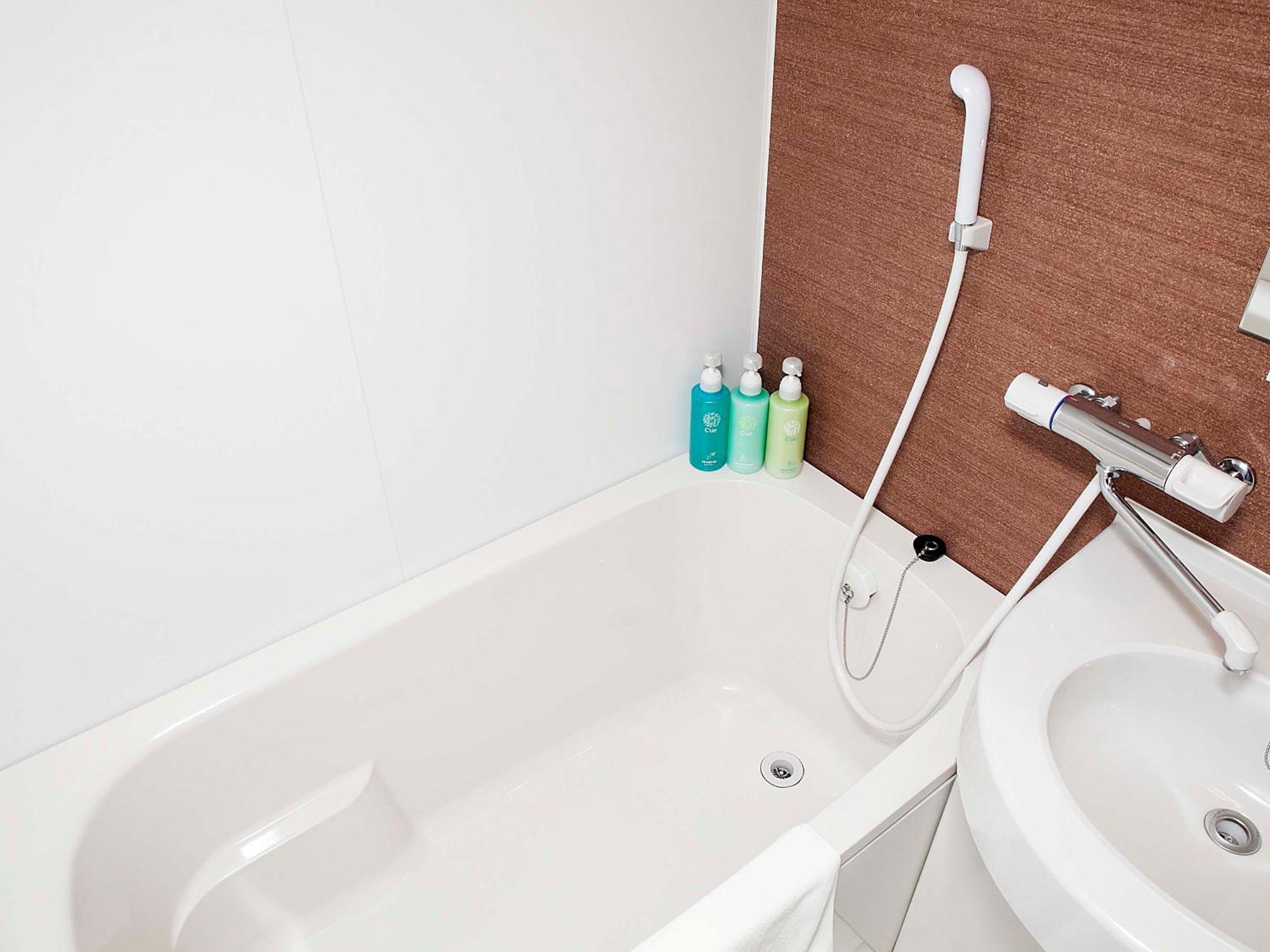 Hotel Route-Inn Toyama Ekimae מראה חיצוני תמונה