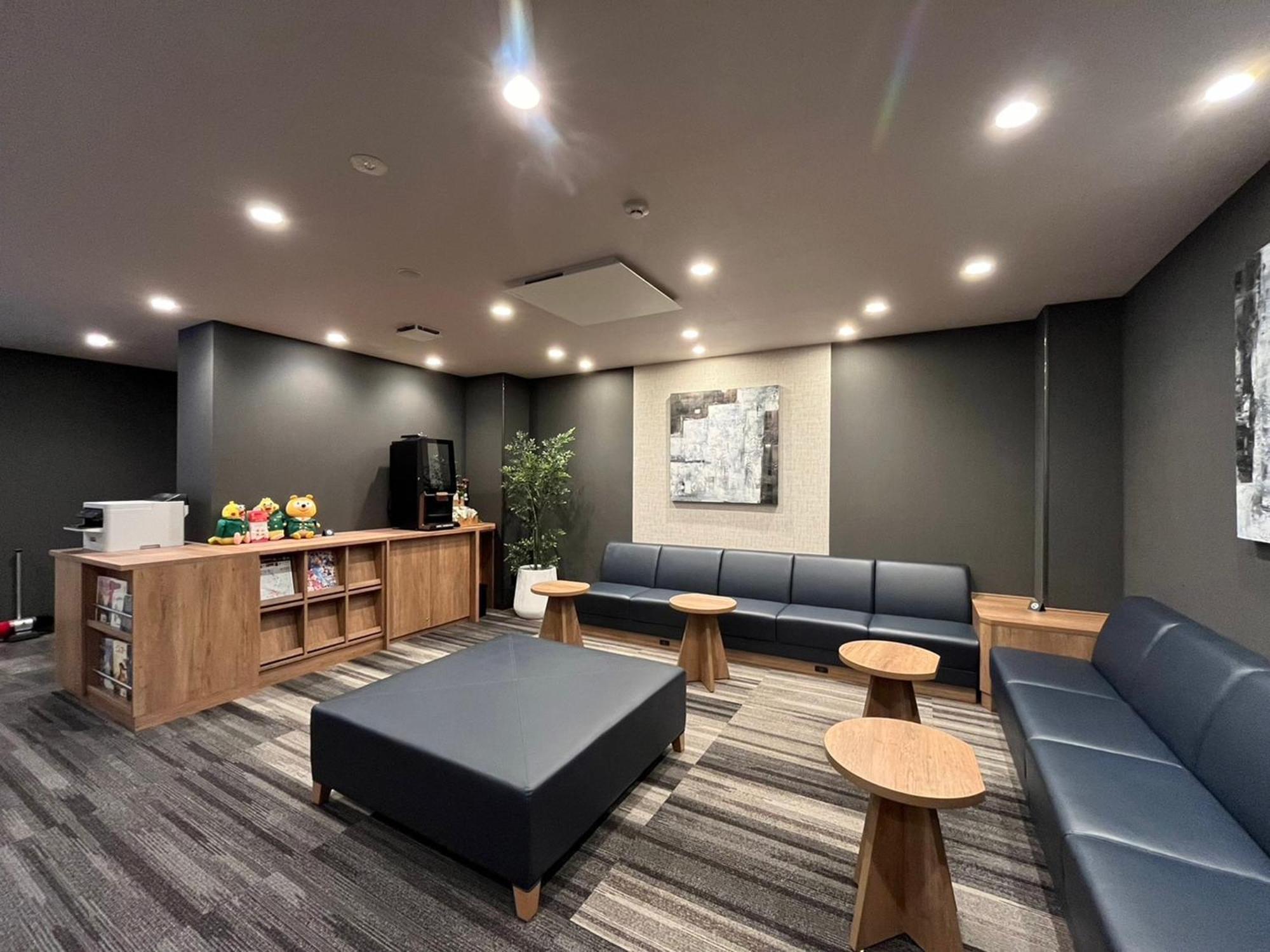 Hotel Route-Inn Toyama Ekimae מראה חיצוני תמונה