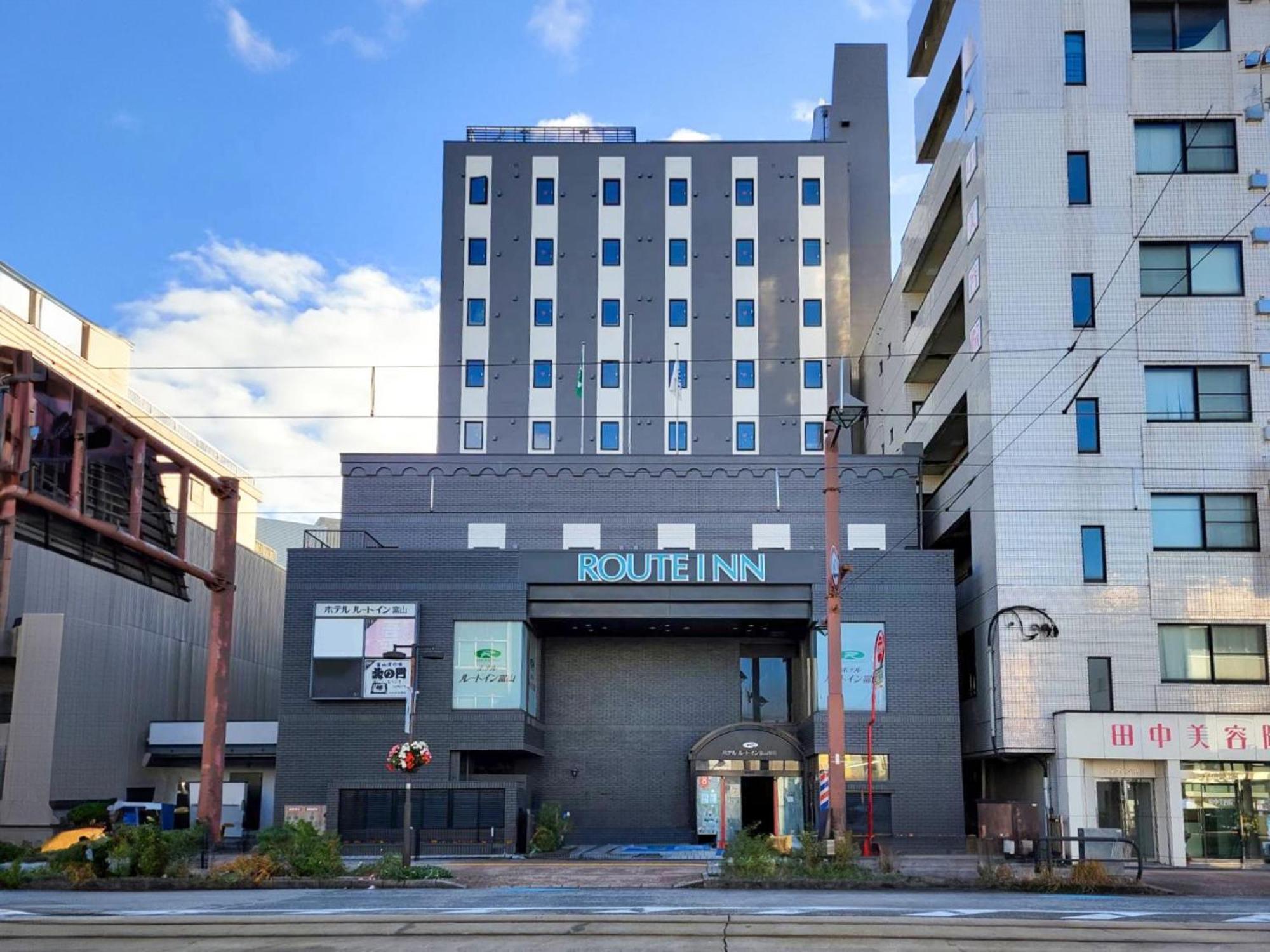 Hotel Route-Inn Toyama Ekimae מראה חיצוני תמונה