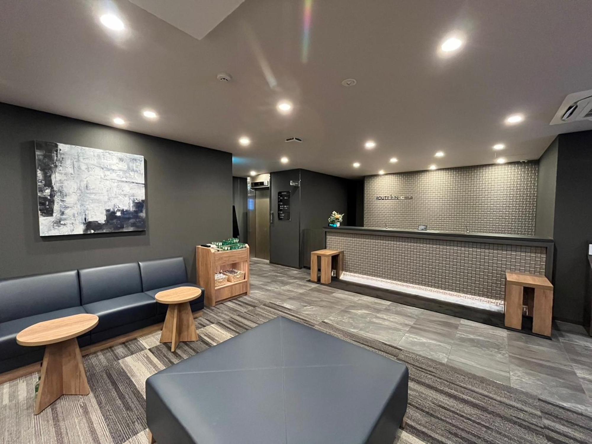 Hotel Route-Inn Toyama Ekimae מראה חיצוני תמונה
